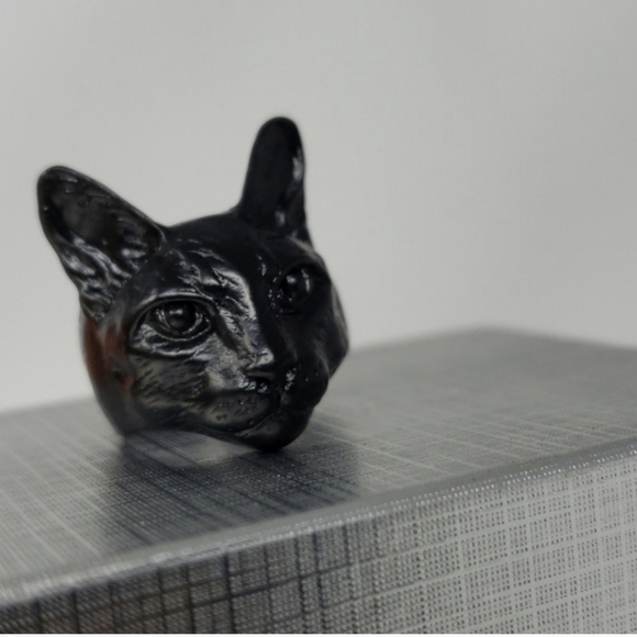 Black Metal Kitty Cat Ring - Picture 2 of 3